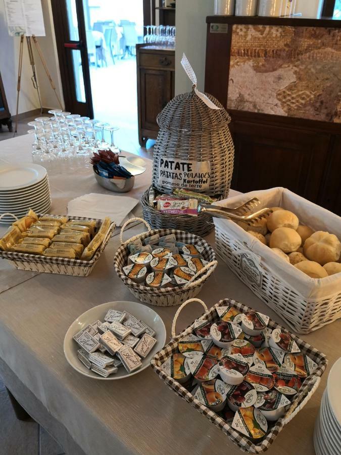 Hotel Corte Dal Castello لاتيزي المظهر الخارجي الصورة
